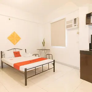 Hotel Reddoorz @ The Vjour Makati, Pasay
